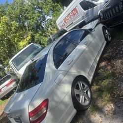 2010 MERCEDES-BENZ C300 V6
