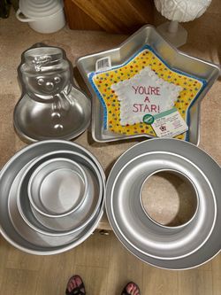 Cake Pans - Snowman, Bundt Pan, Star, 3 Rounds