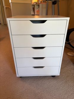 Five drawer unit