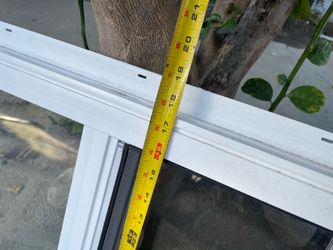 Brand New White Vinyl Window – 23.5” × 17.5”