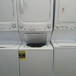 GE Stackable Electric 220v Washer Dryer Auto Sensing Dry In Excellent Condition 