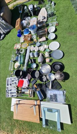 Tons of Household Items Cheap. Fill a Box For $5.