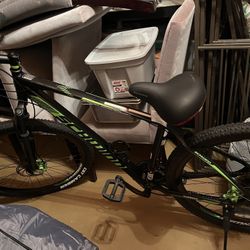 Schwinn CST Camber Bike 