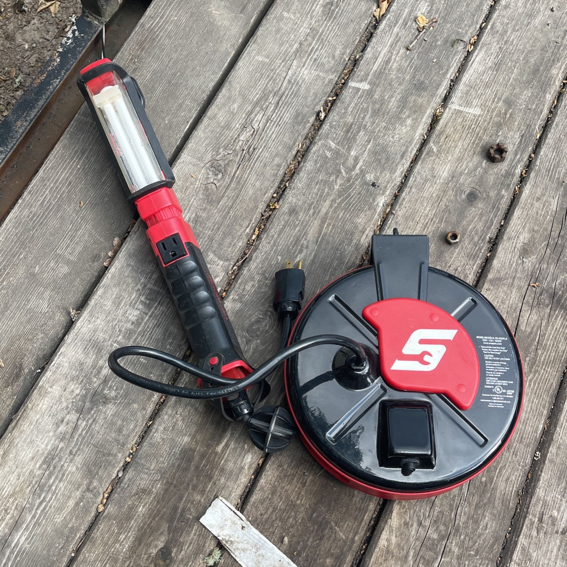 Snap On Light With Retractable Reel for Sale in Tustin, CA - OfferUp