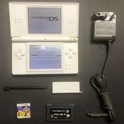 Nintendo ds 🎮 lite polar white handheld works perfectly plays game boy advance games also gba