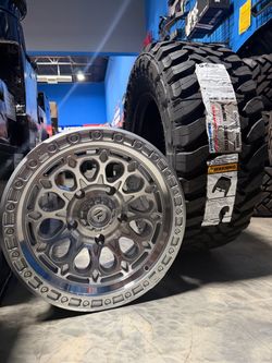 On sale. Fitipaldi 17x9 5x139.7 5x150 machine wheels & 33x12.50-17 TOYO MT TIRES For: RAM 1500 & TUNDRA 5 lug (We Finance)
