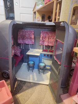 Generation Doll Traila 