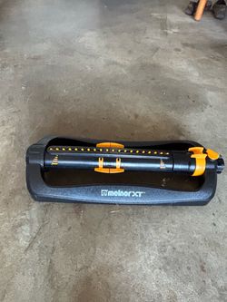 Melnor Oscillating Sprinkler