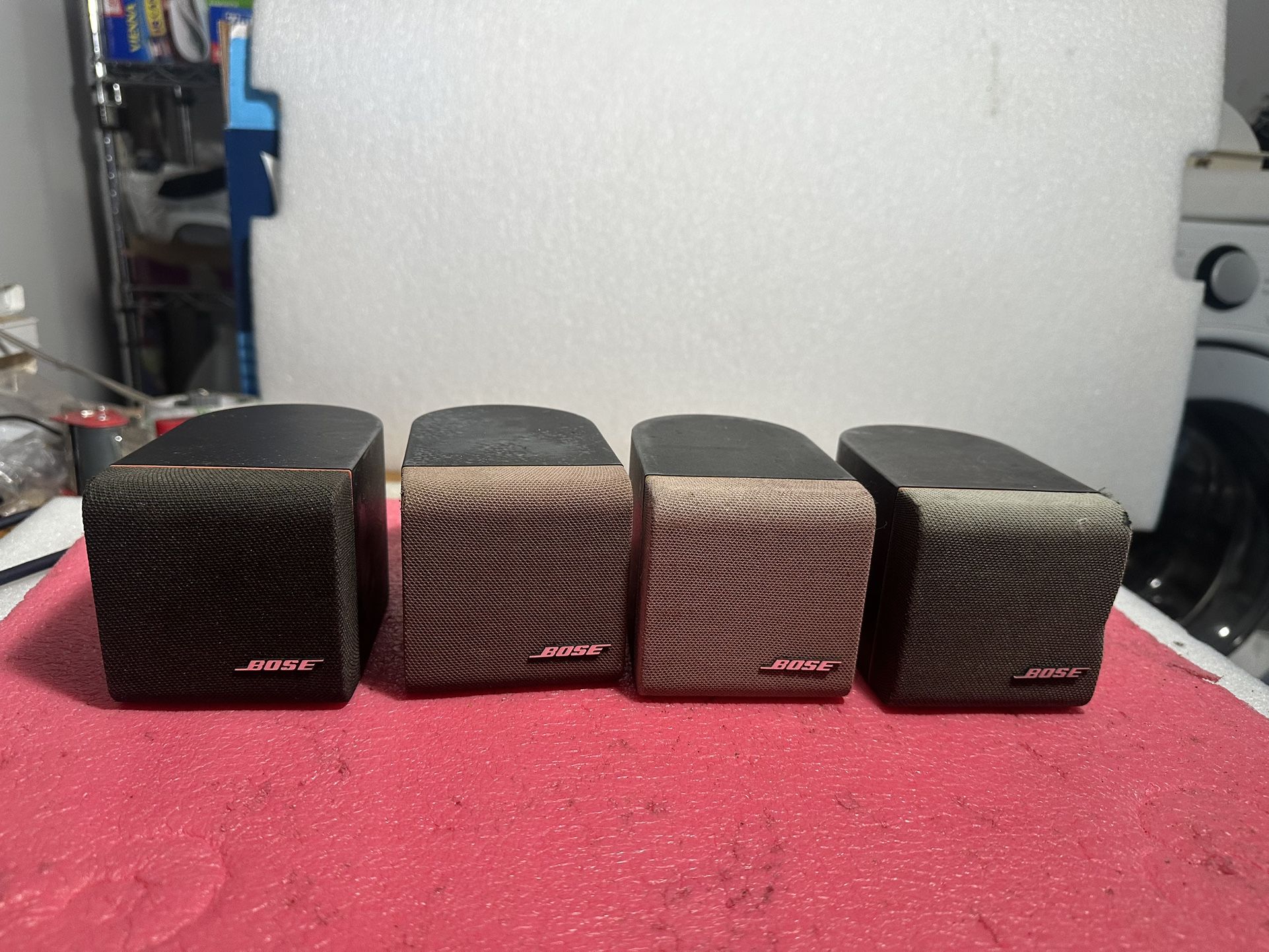 Lot of 4 Bose cube speakers