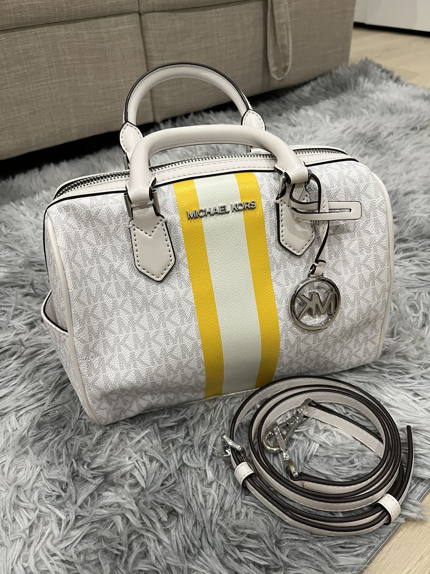 👜 Michael Kors Bag – Excellent Condition ✨