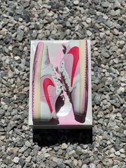 Jordan 1 Retro Low OG SP Travis Scott Sail Tropical Pink