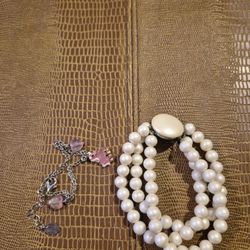 Nine women's earrings and two bracelets