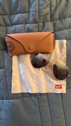 (SEND OFFERS) Rayban Polarized+ Aviators (Gold)