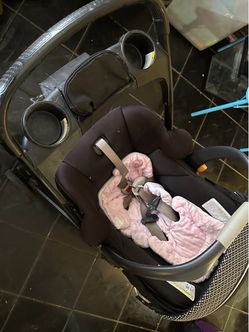 Chicco baby car seat