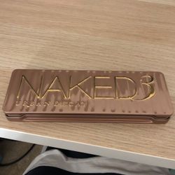 Urban Decay Naked 3 Eyeshadow Palette
