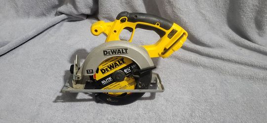 DeWalt DC390 18V Cordless 6-1/2" Circular Saw5