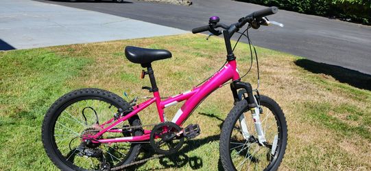Girls bike