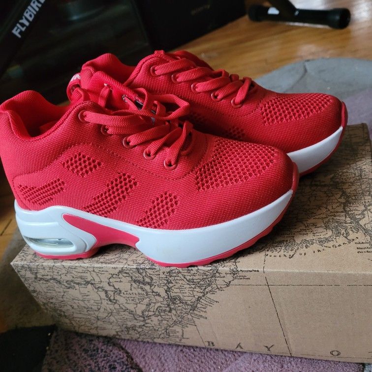 EMERY ROSE Patch Decor Air Wedge Sneakers