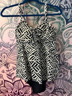 Women’s size 10 black and white bathing suit