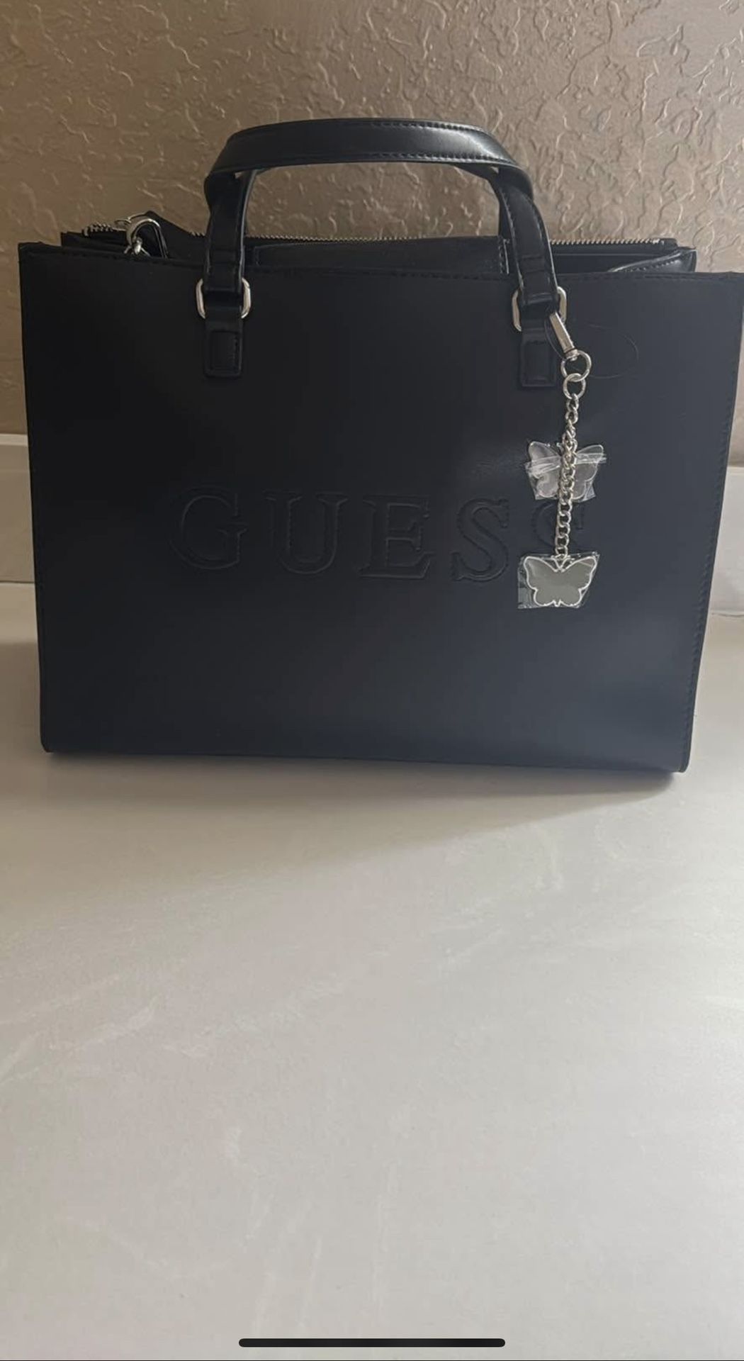 *BRAND NEW WITH TAGS* Guess Crossbody Bag