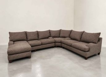 Plush Sectional w/ Chaise
