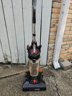 Eureka Power Speed Multi-Surface Lightweight Upright Vacuum