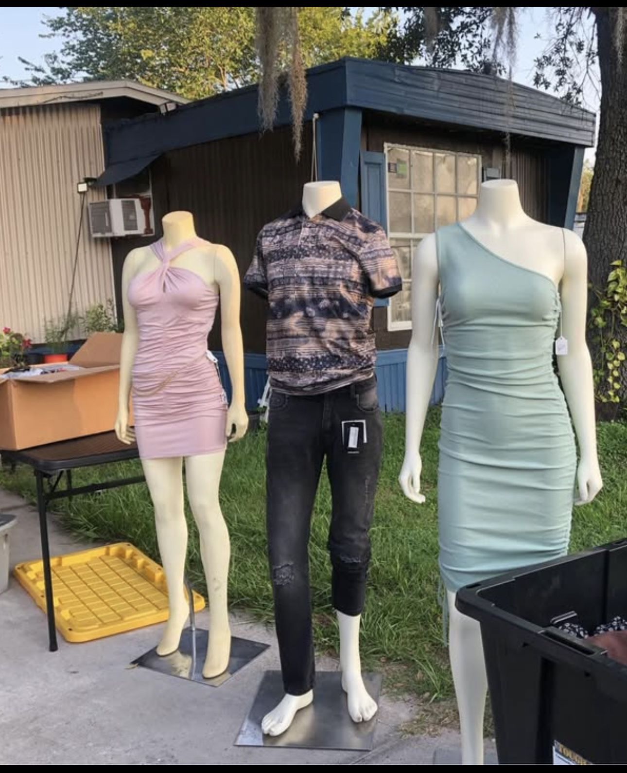 Mannequins 