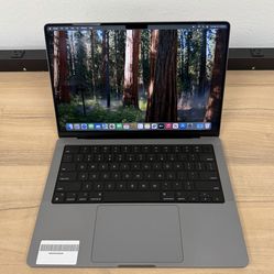 14" MacBook Pro M1 Pro 8 Core*500GB SSD*16GB RAM