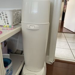 Diaper Genie 