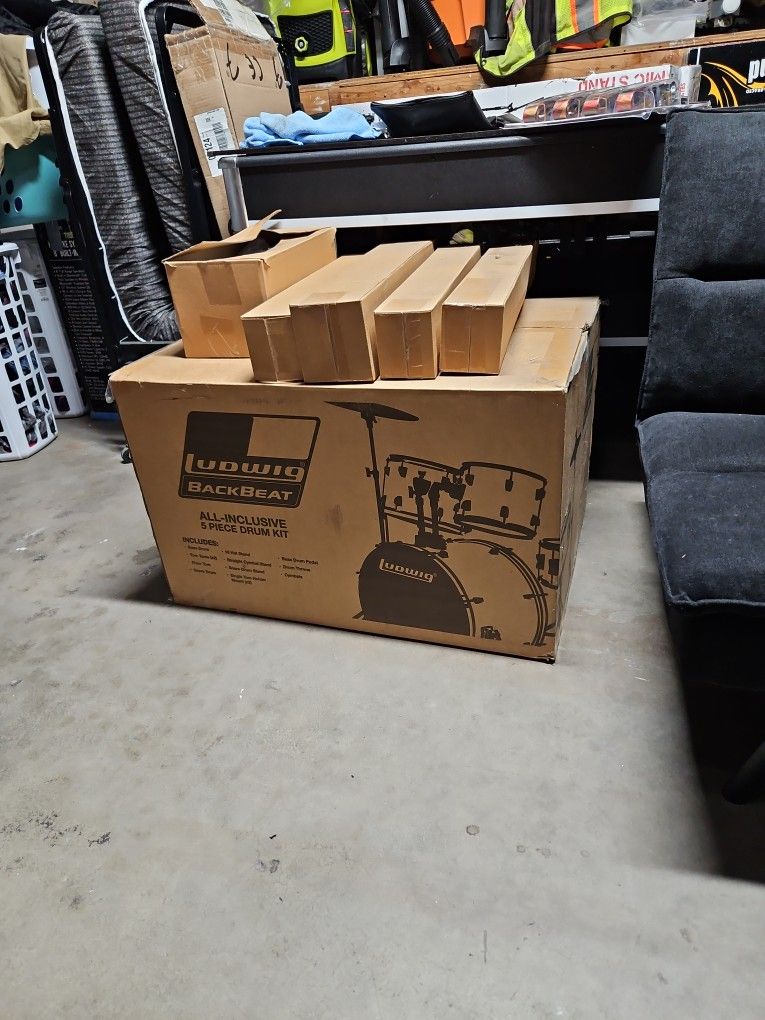 Ludwig 5 Piece Drum Kit/Set
