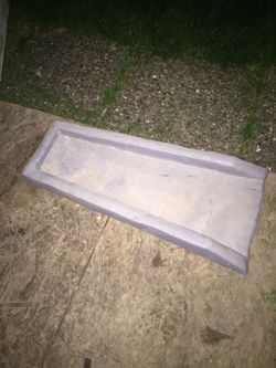 Downspout splash guard