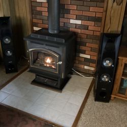 Samsung TW-J5500 2.2 Channel 350W Sound Tower Speakers with 6" Subwoofers