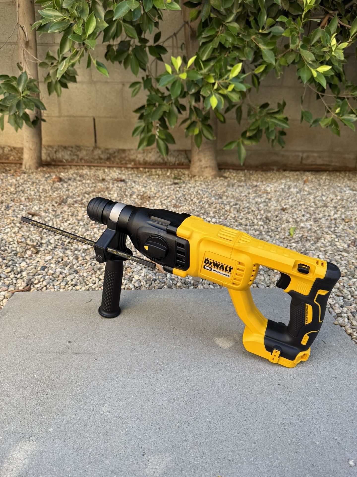 DeWalt 20V Max 1” SDS Plus D-Handle Rotary Hammer