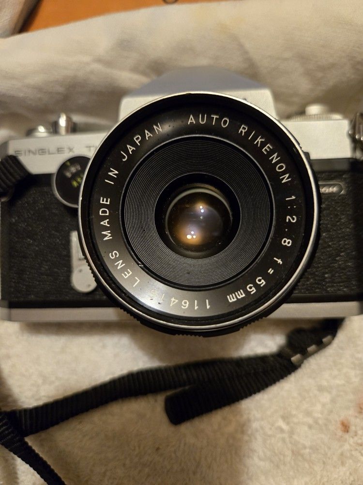 RICOH ANTIQUE CAMARA LIKE NEW