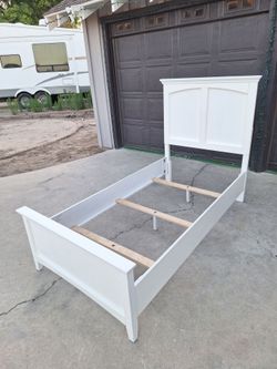Twin size Bed
