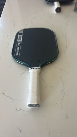 Joola scorpeus V pickleball paddle Nee
