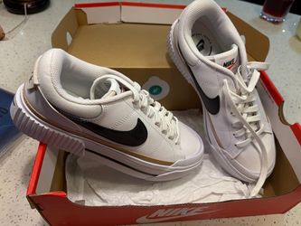 Nike Low-Top White Sneakers with Box