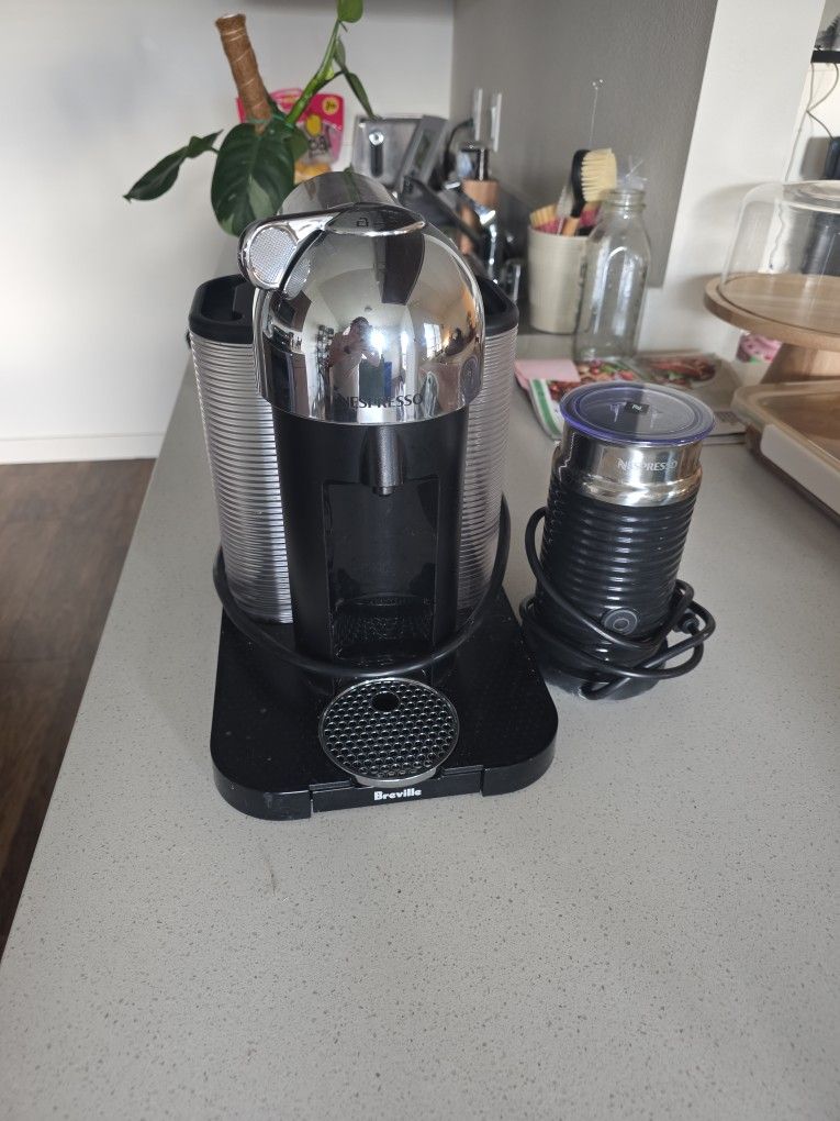 Nespresso Vertuo Machine With Milk Frother