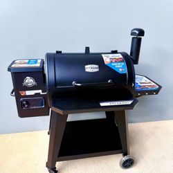 Brand new Pit Boss 850 DX Series 840-Sq. in Black Pellet Grill with Smart Compatibility