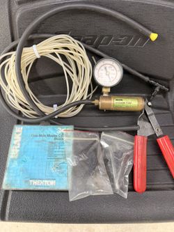 Sears Vacuum Pump & One-Man Brake Bleeder Kit