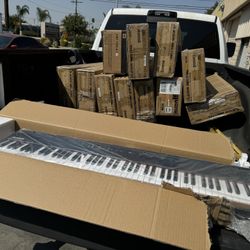 Student Piano Keyboard w/ 3 Month Lessons - 88 Key