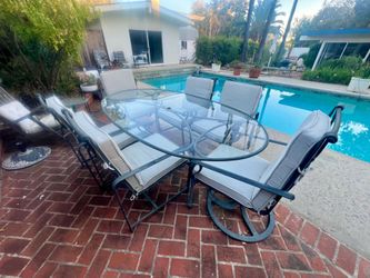 BROWN JORDAN 11 PIECE PATIO FURNITURE COLLECTION – Dining Set, Lounge Chairs & Glass Tables