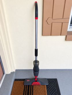 Rubbermaid Reveal Spray Mop