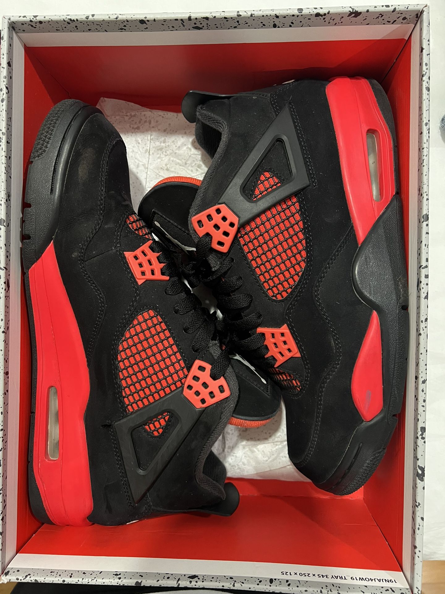 Jordan 4 Thunder Red
