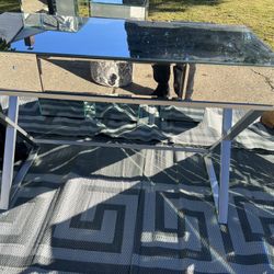 Mirror Table 