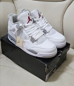 Jordan 4 Retro
