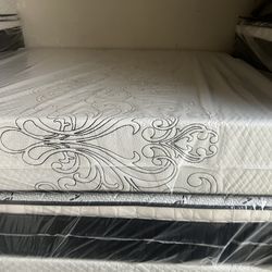 MATTRESS AND FURNITURE GREAT QUALITY