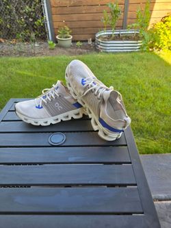 On Cloud Men Shoes Size 12