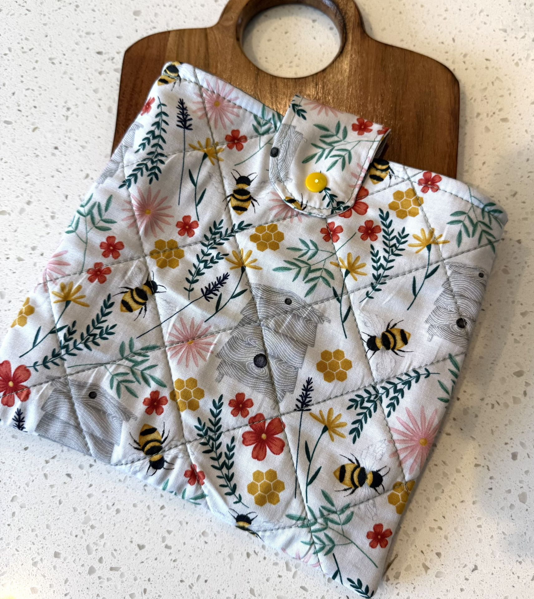 Book Kindle Ipad Tablet Sleeve Bag Cover 9X8.5in Bees Fabric Padded Quilted Floral Lined Custom sizes available