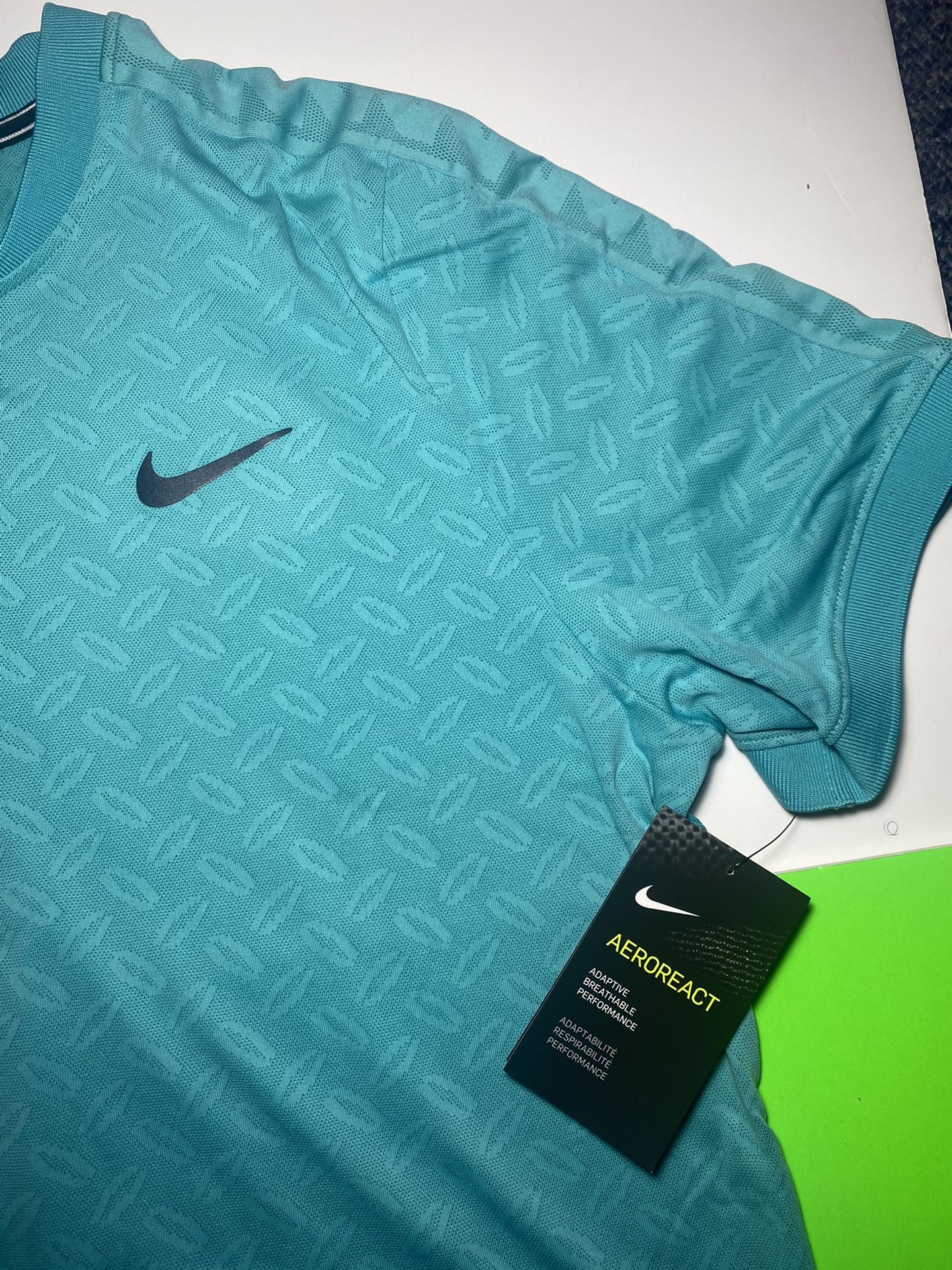 Men's Nike NikeCourt AeroReact Rafa Tennis Shirt Hyper Jade AT4182-317 Size L